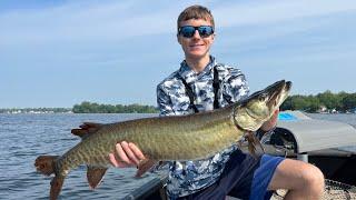 Musky Fishing On Webster Lake!!