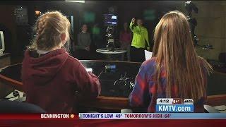 Middle school students produce TV newscast