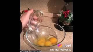Очень нежный и праздничный торт.