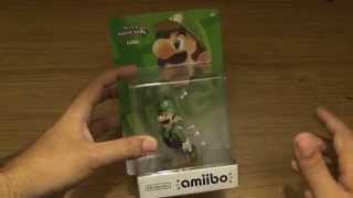 Unboxing Luigi amiibo - Super Smash Bros. Series