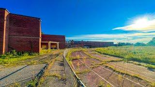 Abandoned Connecticut High School- You Won’t Believe What They Left Behind! MUST SEE!