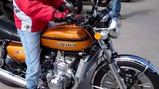 SUZUKI GT 750 3 cyl 2-stroke Cold start !!