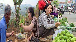 Bumper Chayote Season: Buy Three Egg-Laying Chickens - Live Happily With Your Grandfather