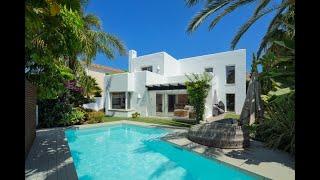 Villa for sale in The Golden Mile, Marbella ( Mitchell´s Prestige Properties )