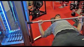 FIBO close up 69: Bauer Fitness Dropset automatically changing weight machine