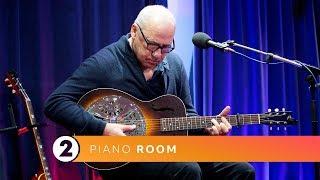 Mark Knopfler - Romeo and Juliet (Radio 2 Piano Room)