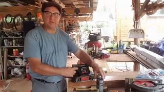 Cleaning a sanding belt hack, the Houses Built Tiny way