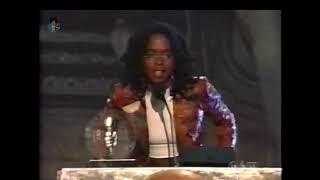 Ms. Lauryn Hill Wins New Artist Of The Year 1999 Source Awards