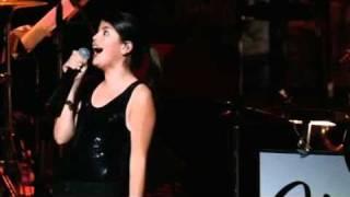 Nikki Yanofsky - Relax Max - By Zeca Linhares