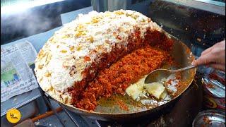 Famous Desi Ghee Tadke Wala Gajar Halwa & Badam Gulab Jamun Rs. 50/- Only l Jalandhar Street Food