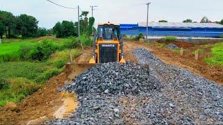 Getting Started project​ !Bulldozer Shantui Push small stone Construction of new road Execute Track