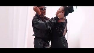 Koffi Olomide - EMBOUTEILLAGE  Ft. JR33 ( Clip Officiel )