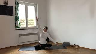 یوگا درمانی مبتدی با هما Easy yoga Session