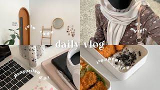 Daily vlog : productive , making breakfast , grocrry time , cozy night , new case, cute caffe