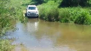 Isuzu kb 300 lx 4x4 crossing a river