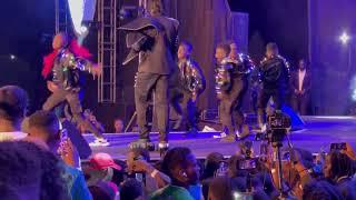 FIK FAMECIA PERFORMING LIFIST LIVE ON STAGE