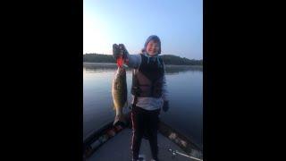 Big Canadian Smallmouth on the Ranger VS1682