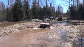 Wildcat vs RZR-S vs XP1k RZR 1000 Crossing deep pond