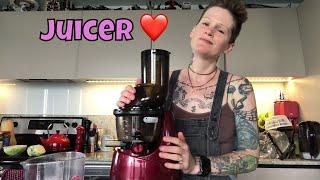 Kuvings Whole Slow Juicer Review (My FAVOURITE Juicer)