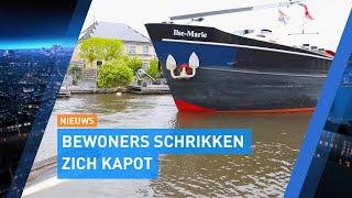 Enorm vrachtschip vaart woonwijk Leeuwarden binnen, ravage is enorm | Hart van Nederland