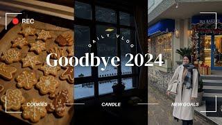 Goodbye 2024: Gingerbread Cookies, Candle Painting, and a Vision Board for 2025 