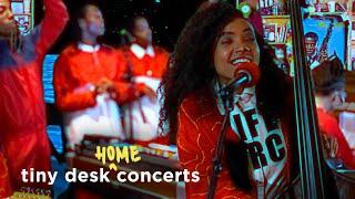 esperanza spalding: Tiny Desk (Home) Concert