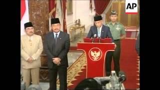 INDONESIA: JAKARTA: HABIBIE EAST TIMOR CRISIS MEETINGS (2)