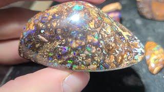 Polishing Rough Boulder Opal!