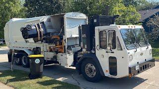 Normal Garbage Trucks: CCC Labrie Experts + Grapple