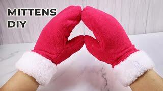 How to Make Fleece Mittens with Faux Fur Lining // FREE Mitten Pattern in 3 sizes