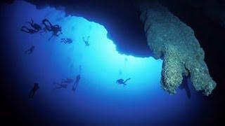 Diving The Blue Hole in Belize - April 2013 Shot w/ GoPro Hero3