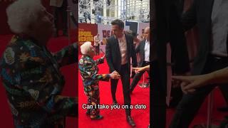 Granny Asks Ryan Reynolds And Hugh Jackman On A Date!￼