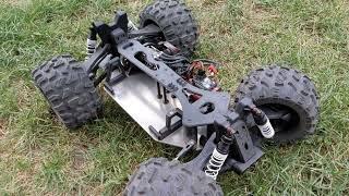 Robak Rc Car with magnetic body