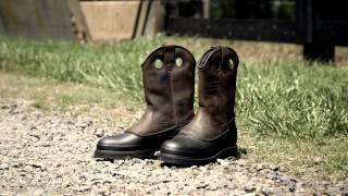 Clint Bowyer Reviews the Georgia Boot Muddog
