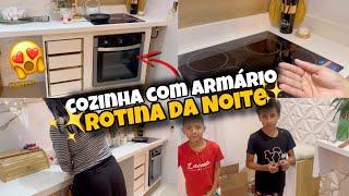 PLANEJADO NA COZINHA  LIMPEZA E ORGANIZAÇÃO NA CASA DEPOIS DA INSTALAÇÃO + NOSSA ROTINA DA NOITE