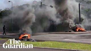 New Caledonia: curfew imposed as violence spreads before French debate