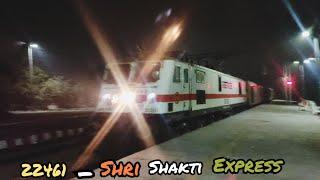 22461 - •Shri Shakti Express• overtake •Hoshairpur Express• at Sonipat junction