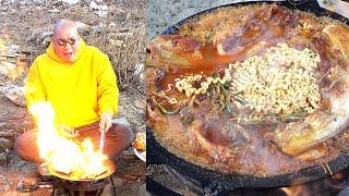 영하 15도 밖에서 삼겹살파채라면 끓여먹다가 불날뻔 ※조회수 50만 떡상※