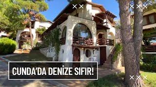 Cunda'da Denize Sıfır Manzaralı Satılık Villa