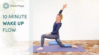 10 minute flow to wake up your body and mind - with Esther Ekhart