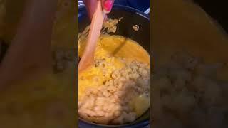 Vegan Mac and Cheese | Quick | Using my favorite vegan cheese