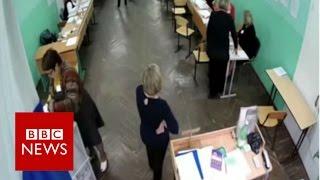 Russia 'voting fraud' caught on camera - BBC News