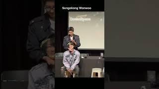 [SEVENTEEN] FML fansign #seventeen #shorts #funny #fansign #wonwoo #the8 #fml #flower