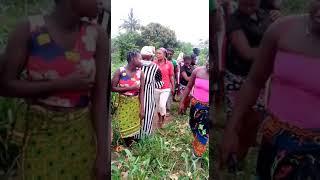 Family and friends of the deceased paying their last respect at Agona Swedru cemetery.