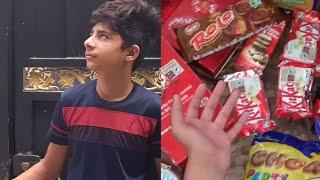 Barish ka sath sath Chocolates ki Barish||Papa South Africa sa agaye#trending karsaz accident#karsaz