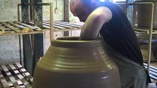 Whichford Pottery - Throwing a Giant Pot