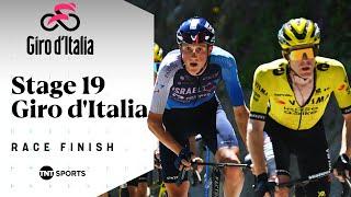 PRESTIGIOUS VICTORY  | Men's Giro d'Italia Stage 19 Final KM's | TNT Sports Cycling