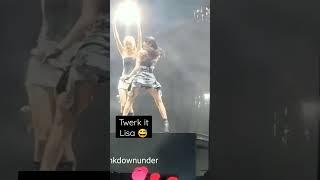 This is the Twerk of Lisa  she always stole the presence on stage #lisa #blackpink #bornpink