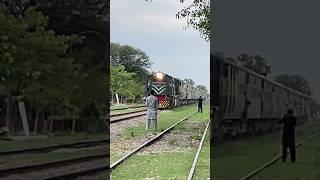 Hazara Express Driver Taking Paper Line Clear #train #paktrain #shortsviral