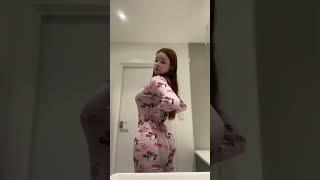 Hello Kitty. TikTok: okichloeo #egirl #thicc #cosplaygirl